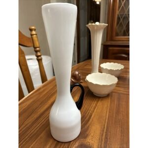 murano glass White 10 Inch Fluted Vase Black Handle Hand Blown‎